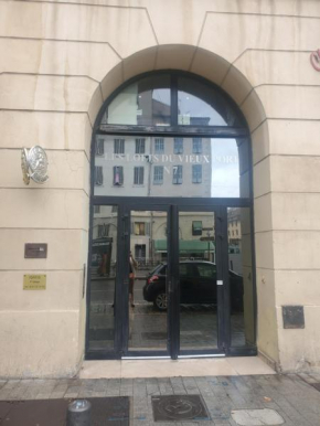 Vieux port appartement